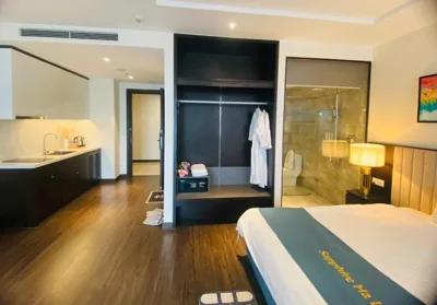 Studio Deluxe King — Liam Apartment at Sapphire Ha Long